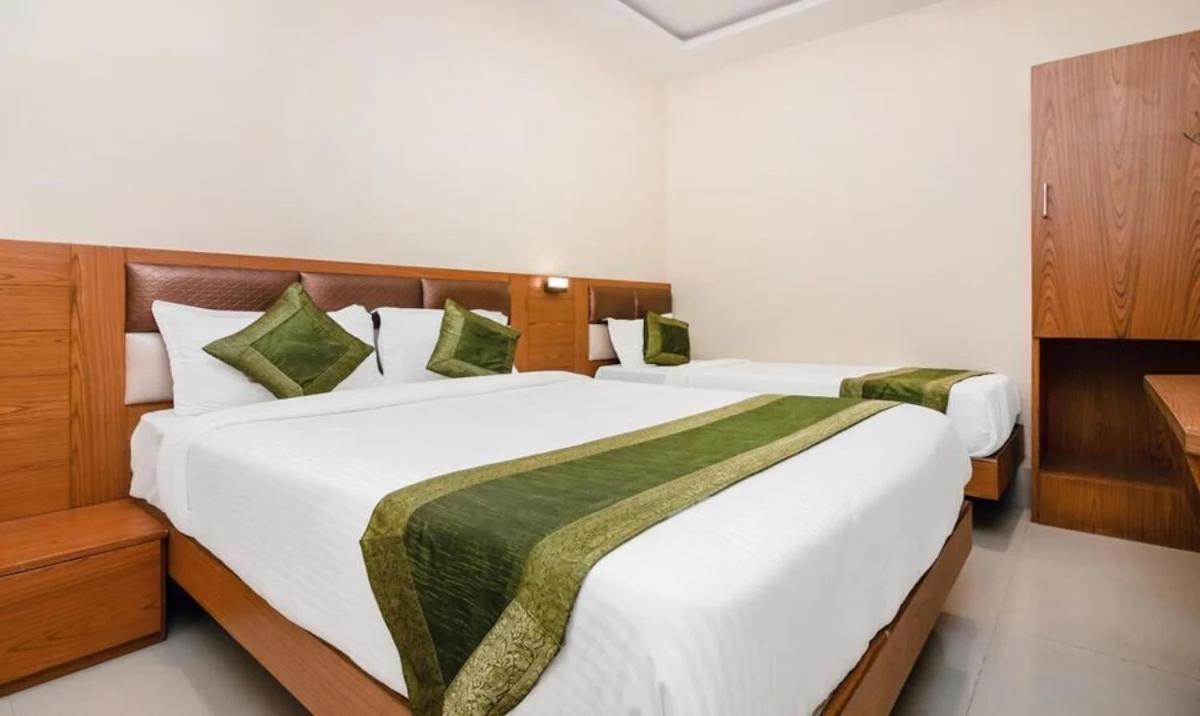 Hotel Volga Plaza Mumbai Dış mekan fotoğraf